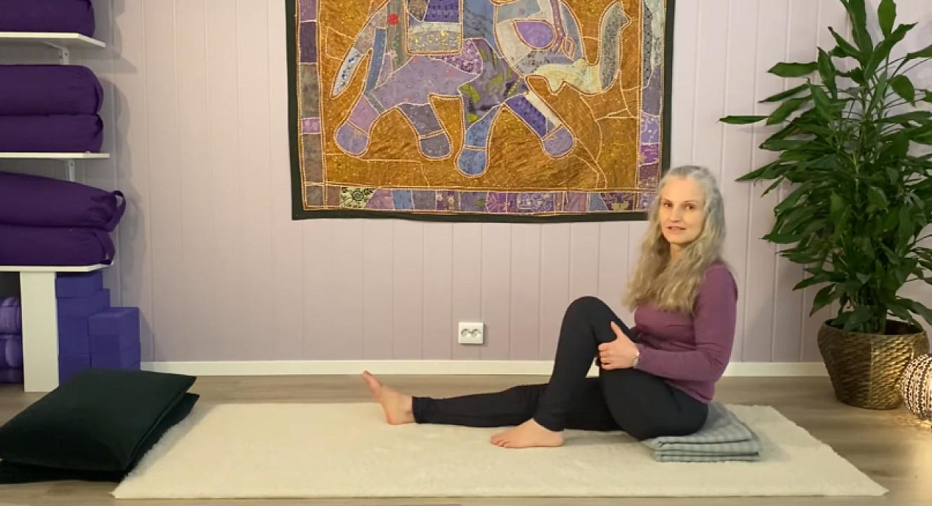 Revmatisme? Yoga og mat som hjelper